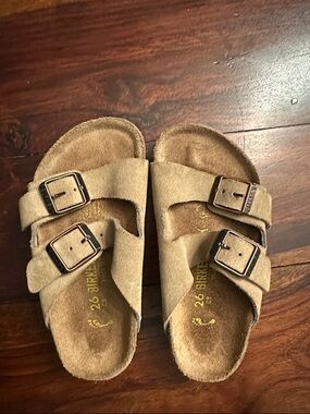 Birkenstock Kids Double Buckle Suede Sandals - Beige